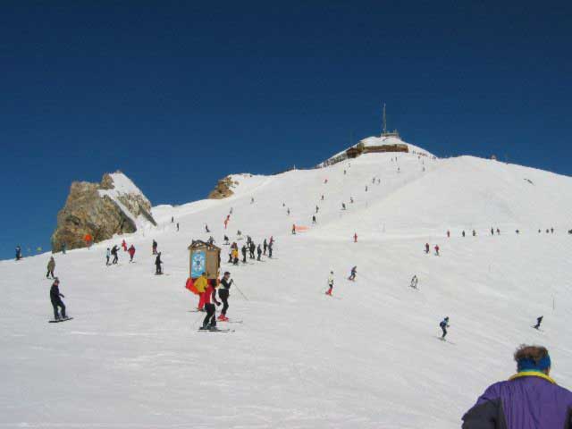 7326-3-taeler-040320-edri